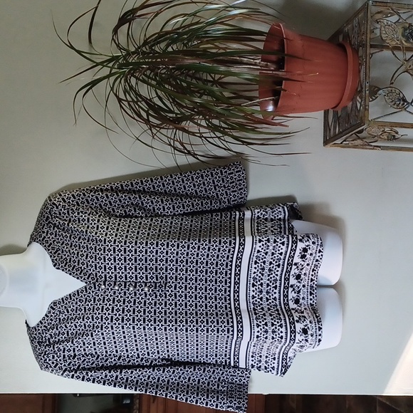 croft & barrow Tops - Croft & Barrow 1/4 length sleeve top